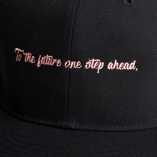 スポーツカジュアルストレートキャップ グラフィックロゴ