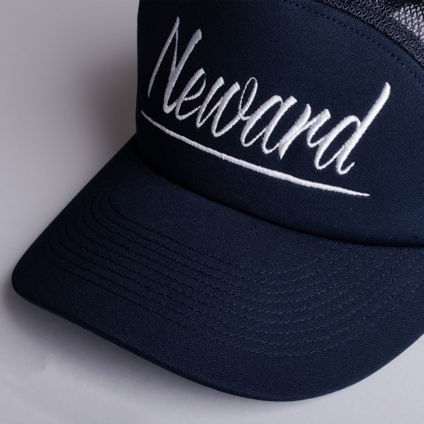 NEWARDロゴ ツートンメッシュキャップ