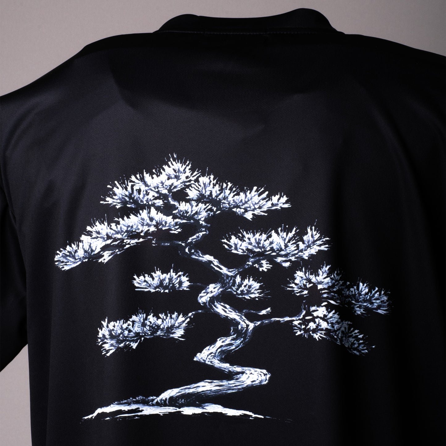 【受注生産　受注期間外】NEWARD Limited Edition - "BONSAI & SAKURA" Graphic Tee