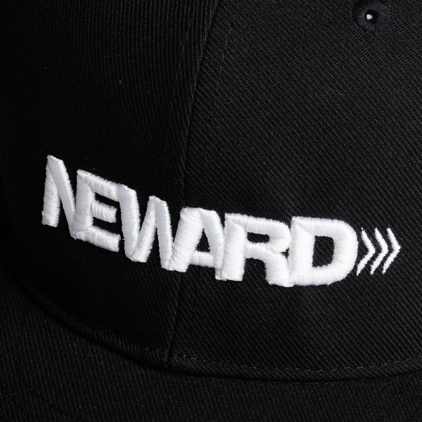 NEWARD シンプルロゴ フラットキャップ